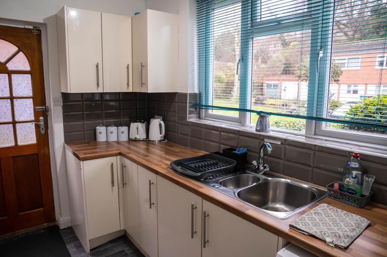 Appartement The Park, Ground Fl Apartment, Prime Location, Free Parking, & Cozy